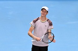 Sensacja na Australian Open. Sinner przerwał imponującą serię Djokovica