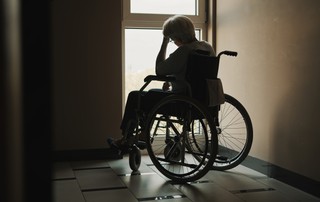 NIK: trzeba skończyć z niedofinansowaniem domów pomocy społecznej