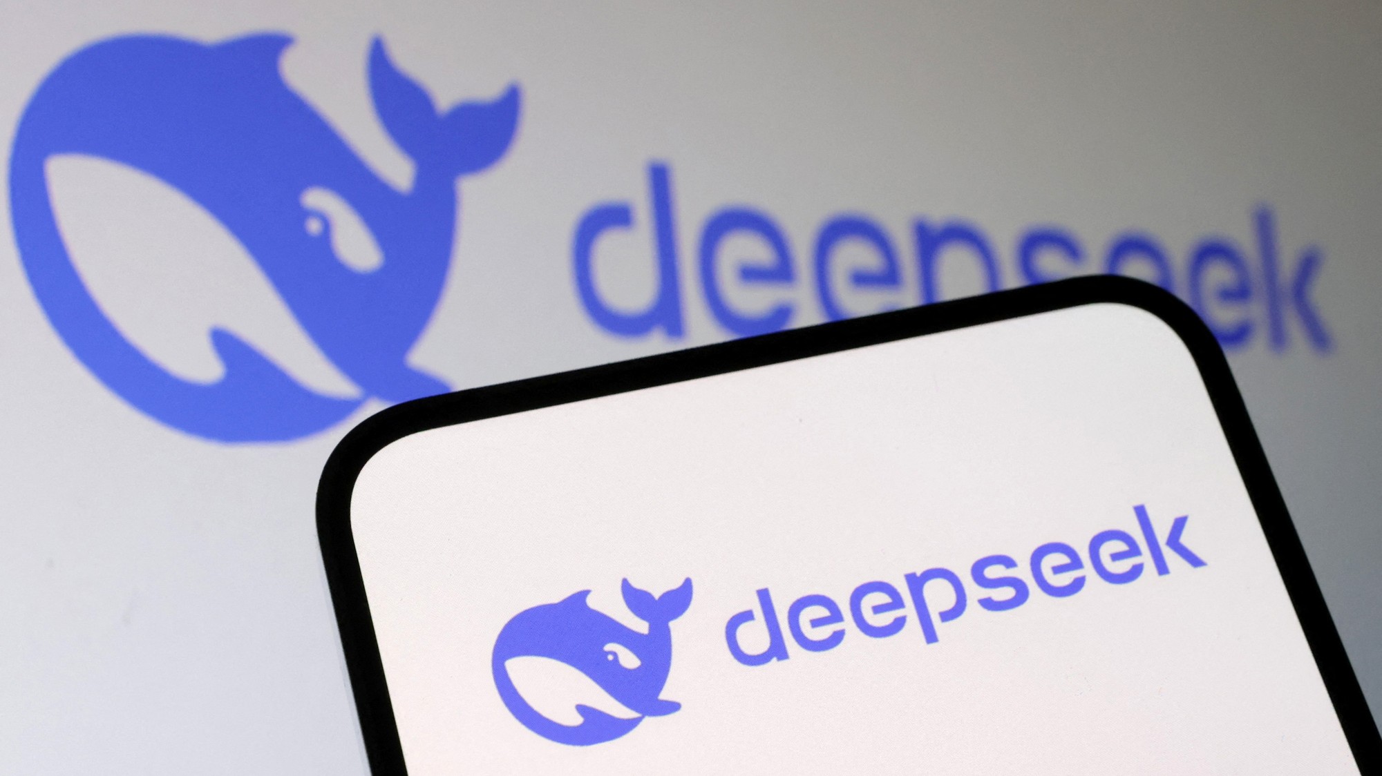 Koniec nadvlády ChatGPT? Čínsky DeepSeek hlási obrovský skok vpred