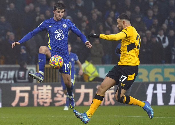 Mason Mount i Romain Saiss