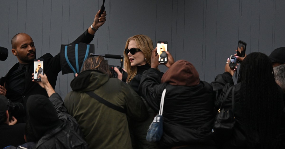 Tényleg összebalhéztak? Kiderült, mi történt pontosan Nicole Kidman és Salma Hayek között a párizsi divathéten