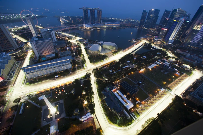 8. Singapur