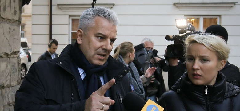 Grabarczyk odpowiada Sikorskiemu: Niech napije się zimnej wody i ochłonie