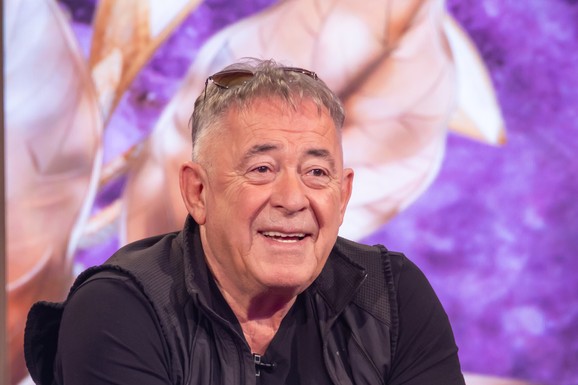 "LJUDI SE ŽENE IZ POTPUNO DRUGIH RAZLOGA, PA SE RAZVODE IZ ISTIH" Mima Karadžić ostavio 35 godina mlađu, pa smuvao drugu, sad otkrio: "Volim da volim"