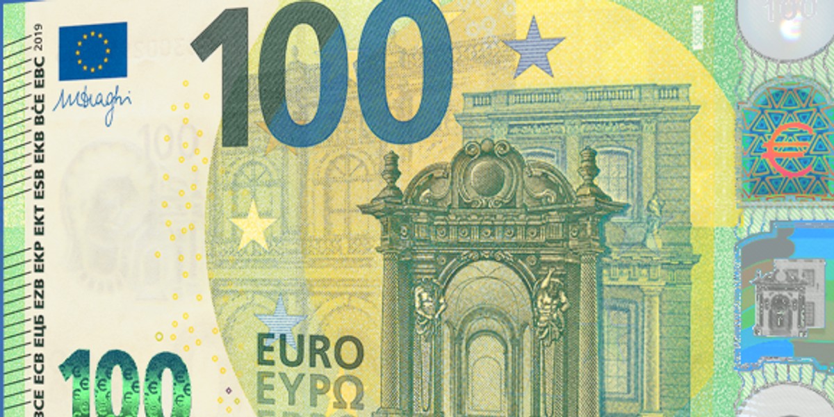 Banknoty z serii Europa ozdobione są motywami architektonicznymi. Ten o nominale 100 euro zdobi barok i rokoko, 200 euro - XIX-wieczna architektura ze stali i szkła