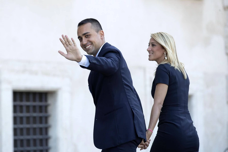 Luigi Di Maio, szef dyplomacji, na ceremonię zaprzysiężenia przybył ze swoją partnerką Virginią Sabą