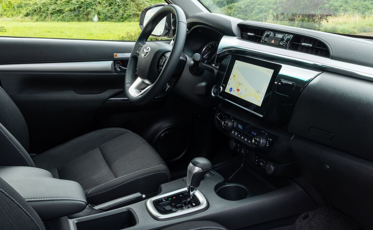 Nowa Toyota Hilux Mild Hybrid 48V to hybryda silnika Diesla z elektrycznym wspomaganiem