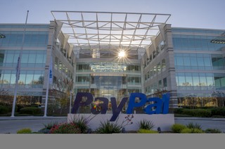 UOKiK nałożył ogromną karę na PayPal. Wiemy za co