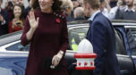 Księżna Kate Middleton eksponuje ciążowe krągłości