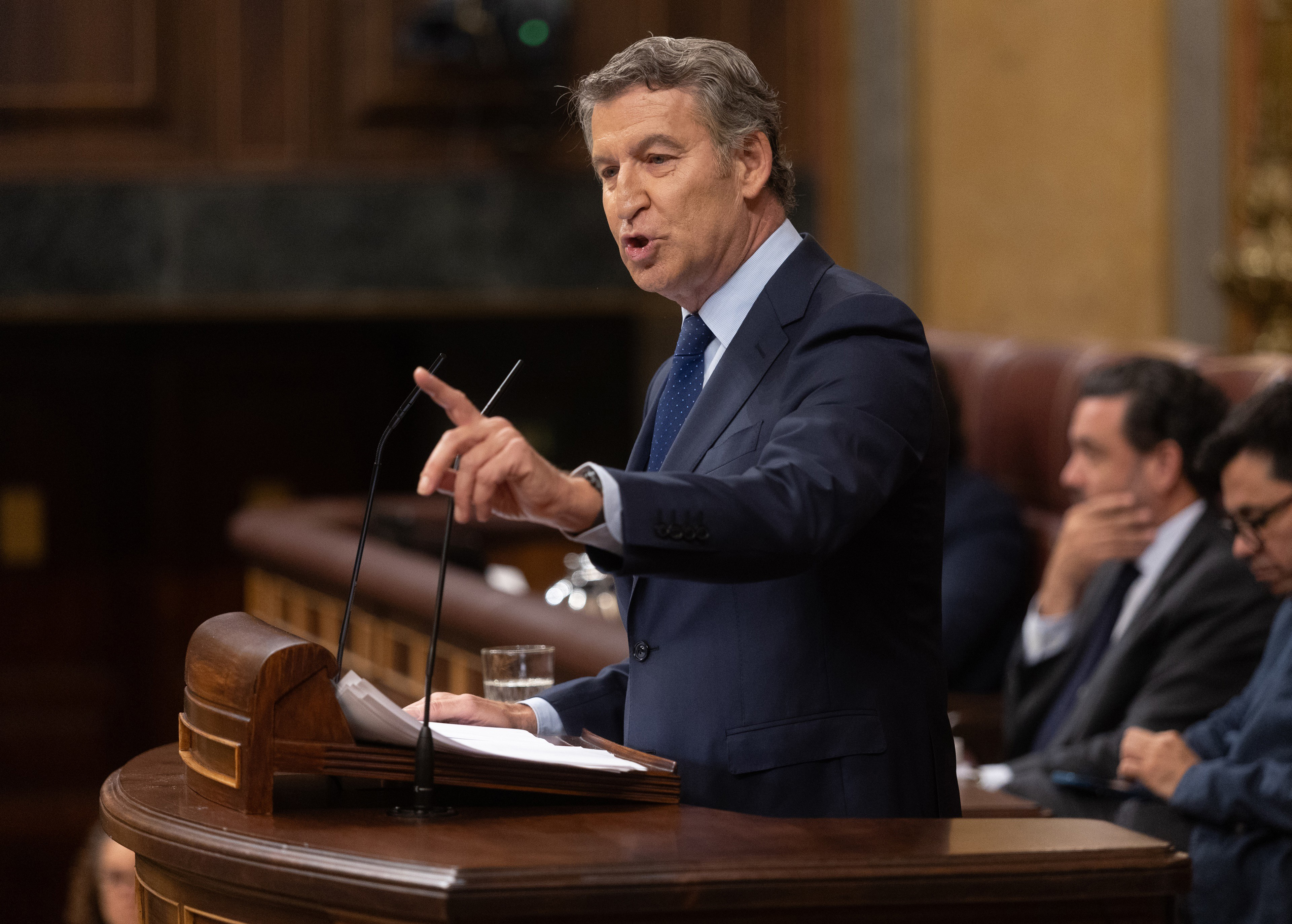 Feijóo acusa a Sánchez de récord de corrupción en España