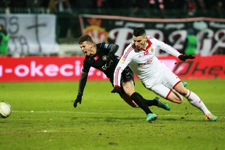 5. Wisła Kraków. 31,5 milionów, ponad 40 proc. mniej niż w 2011 roku!