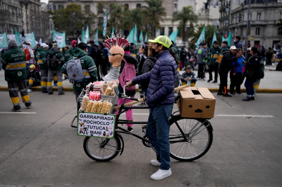 Masovni protesti u Argentini