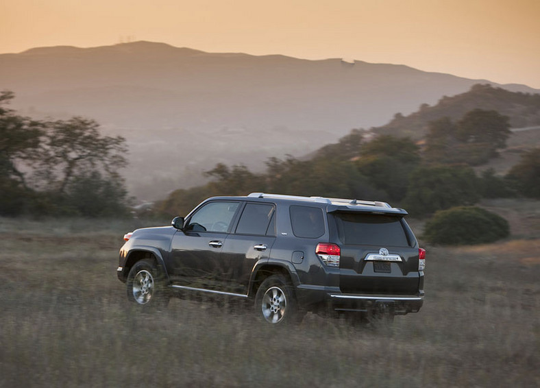 Toyota 4Runner - Mid-size SUV piątej generacji