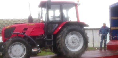 Rolnik dostanie pieniądze za traktor, który zabrał mu komornik