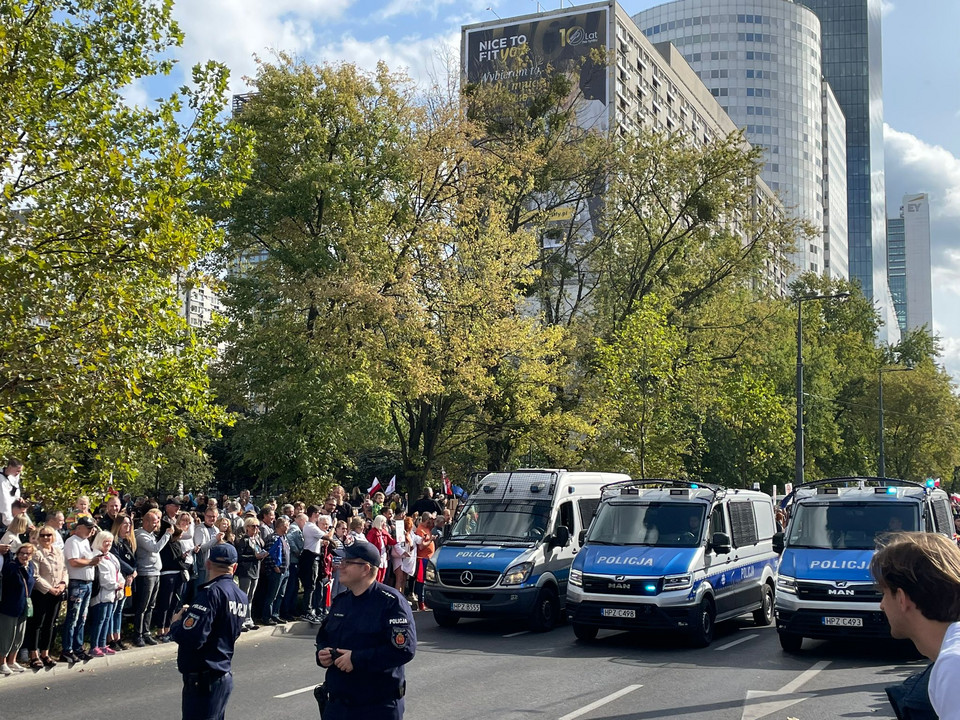 Marsz Miliona Serc okolice Hali Mirowskiej