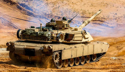 Polscy żołnierze zaczęli szkolenie na Abramsach. Błaszczak: Najnowocześniejsze czołgi na świecie