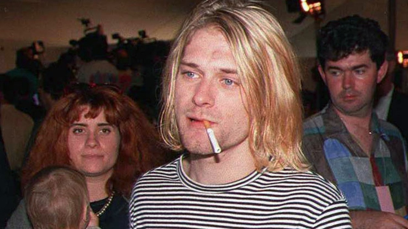 Americký spevák Kurt Cobain. 