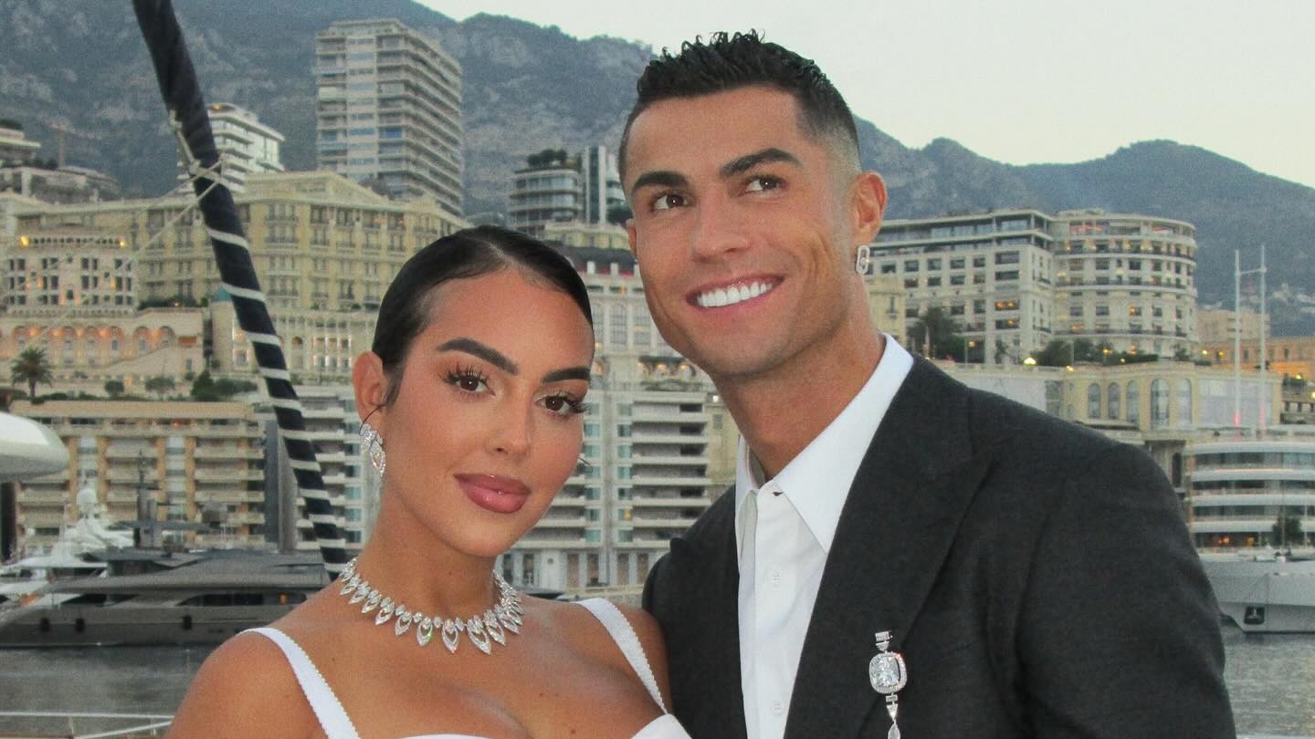 Georgina Rodríguez a Cristiano Ronaldo.