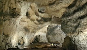 Hadži-Prodanova pećina selo Raščići Ivanjica