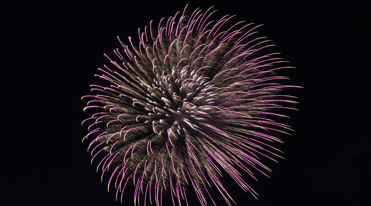 A legtöbb helyen tűzijáték zárja az ünnepi programsorozatot / Fotó: Northfoto