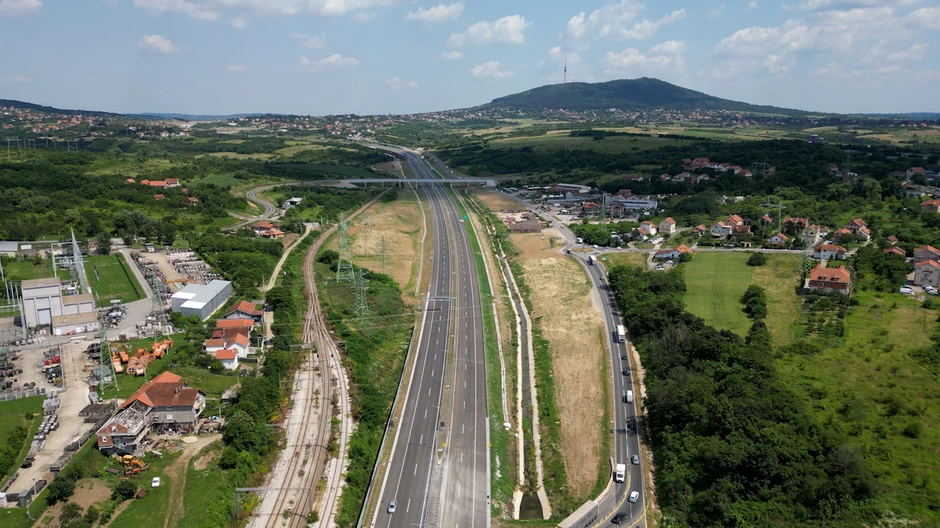 Obilaznica oko Beograda na deonici "Straževica" - petlja "Bubanj Potok"