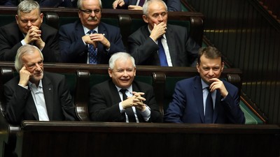 wicemarszałek Sejmu Ryszard Terlecki prezes PiS Jarosław Kaczyński i minister spraw wewnętrznych i administracji Mariusz Błaszczak