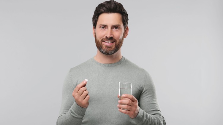 gyógyszeres kezelés táplálék-kiegészítő kombinálás egyszerre