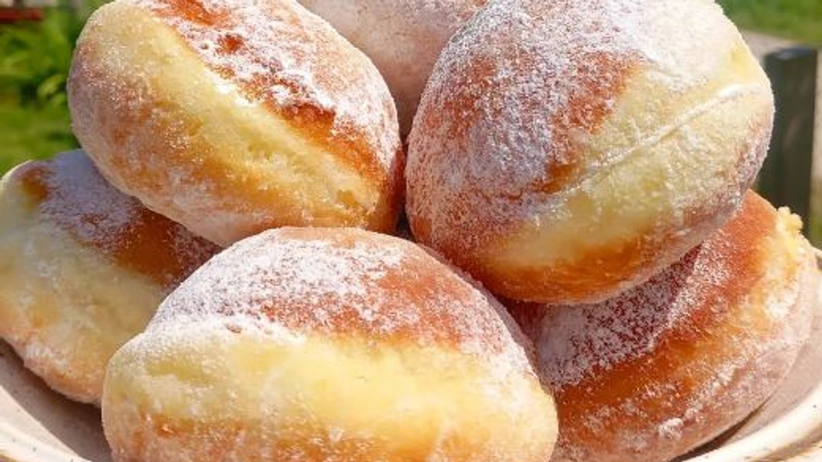 Dragica ima najbolji recept za domaće krofne: Lagane su, šupljikave i savršeno rumene