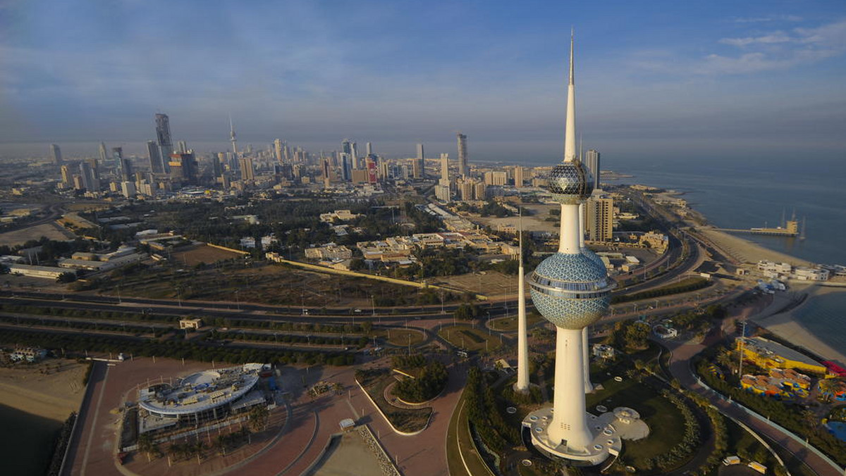 Kuwejt podpisał pięcioletni kontrakt z BP na dostarczenie skroplonego gazu (LNG), opiewający na kwotę około 3 miliardów dolarów. Umowa ta ma zaspokoić rosnące zapotrzebowanie na energię niezbędną do pracy urządzeń klimatyzacyjnych podczas upalnego lata w tym kraju.