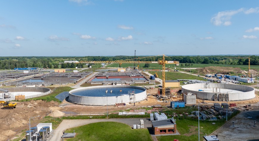 W wyniku rozbudowy i modernizacji dzienna przepustowość oczyszczalni wzrośnie ze 150 000 do 209 000 m3 ścieków w 2027 roku. 