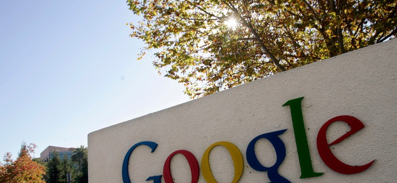 Jak Google pomaga namierzać i inwigilować