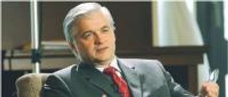 Cimoszewicz od Tuska wolał prezydenta