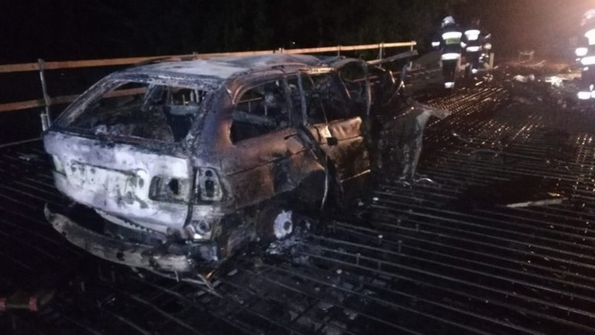 Braniewo: kierowca spłonął w samochodzie