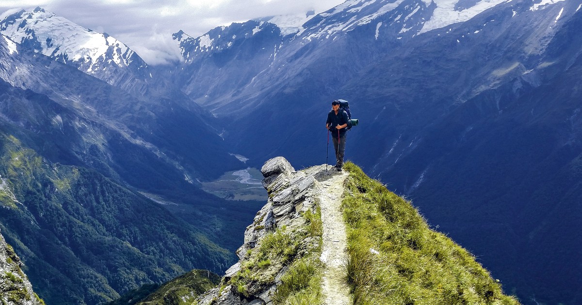 Odkryj góry wiosną – trekkingowe ubrania i buty