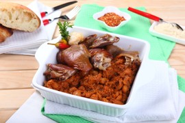 KOLENICA NA PREBRANCU: Zimski gurmanluk za savršen porodični ručak - evo kako da vam MESO BUDE MEKANO KAO PUTER