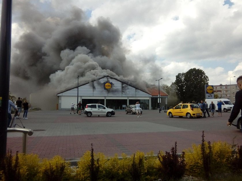 Pożar Lidla w Radomsku