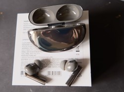 Nowe "pchełki" od realme. Buds Air 6 Pro to całkiem udane słuchawki [RECENZJA]