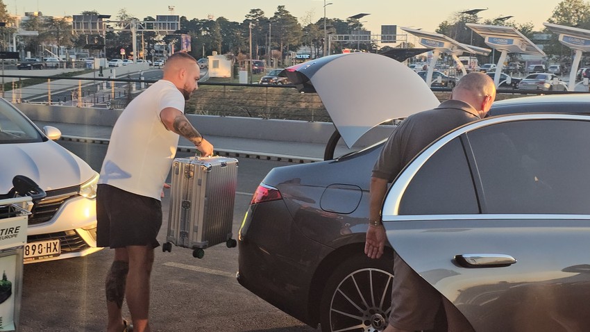 Đani na aerodromu sa sinom