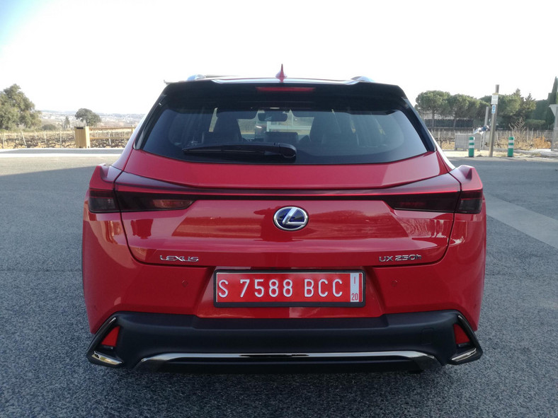 Lexus UX