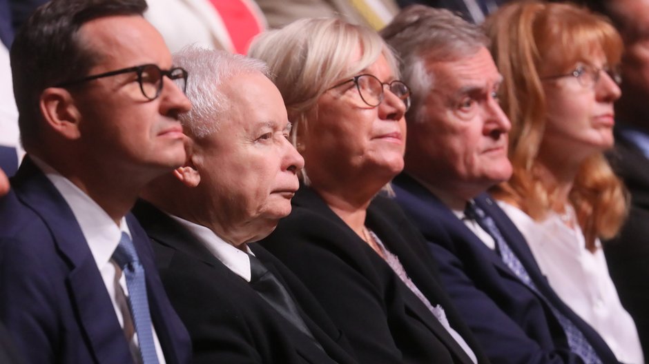 Od lewej: Mateusz Morawiecki, Jarosław Kaczyński, Julia Przyłębska, Piotr Gliński