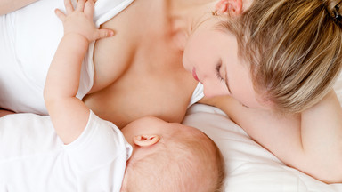 Mleko matki wcale nie jest lepsze od mleka modyfikowanego. Może zwiększać ryzyko astmy