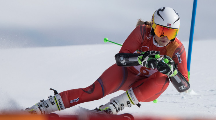 Ragnhild Mowinckel, olimpiai ezüstérmes alpesi síző térdszalag-szakadást szenvedett / Illusztráció: Northfoto