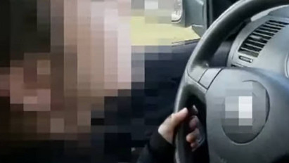 Büszkén videózta a kiskunhalasi apuka, ahogy 10 éves lánya vezette az autójukat: a gyerek biztonsági öve sem volt bekötve – videó