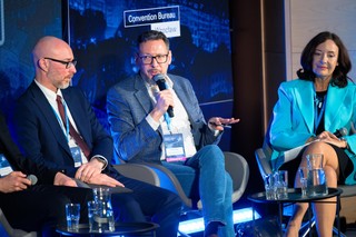 Wodą trzeba zarządzać w odpowiedni sposób, pamiętając, że to zasób ograniczony