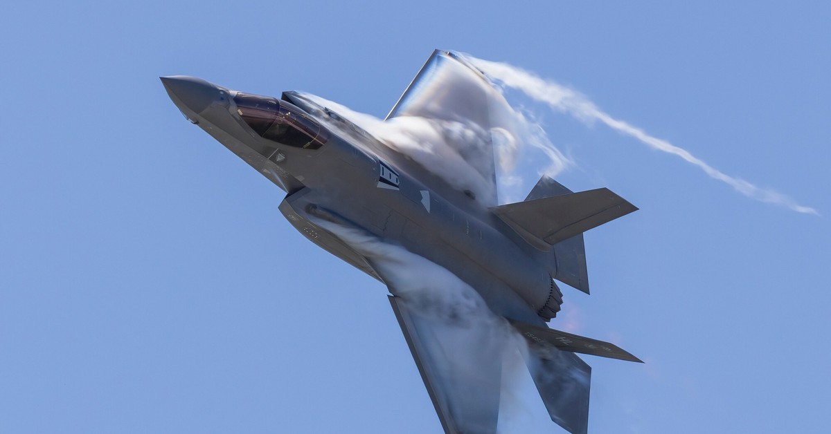 Polska w elitarnym gronie. Nowe supermyśliwce przylecą lada chwila