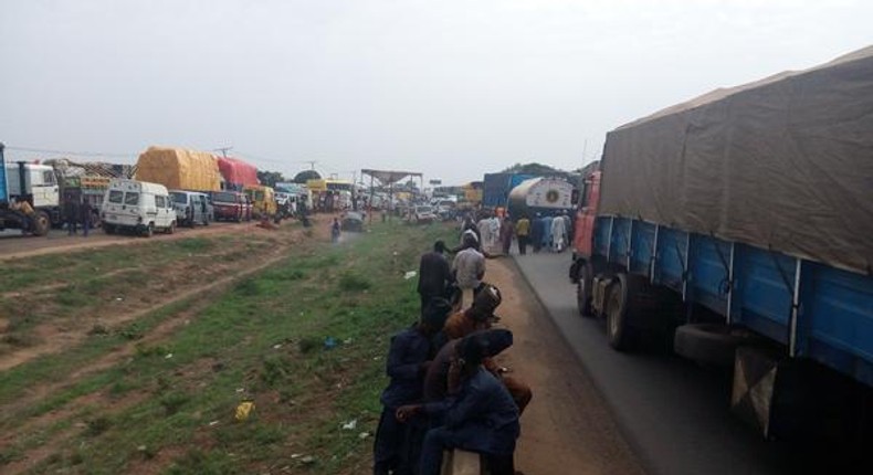 Trailers block Kaduna-Zaria expressway in protest