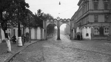 Prawdziwa historia uczucia, które zrodziło się w krakowskim getcie [FRAGMENT KSIĄŻKI]