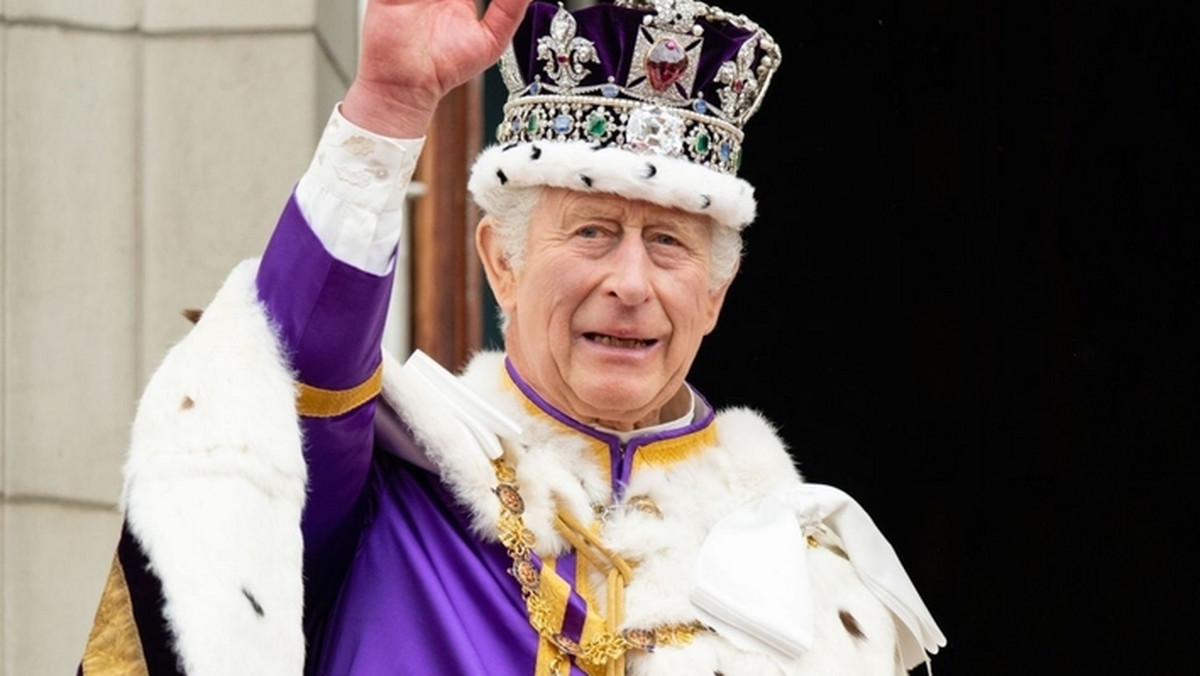 Karol III "chce dodać otuchy" narodowi. Wygłosi wielkanocne orędzie