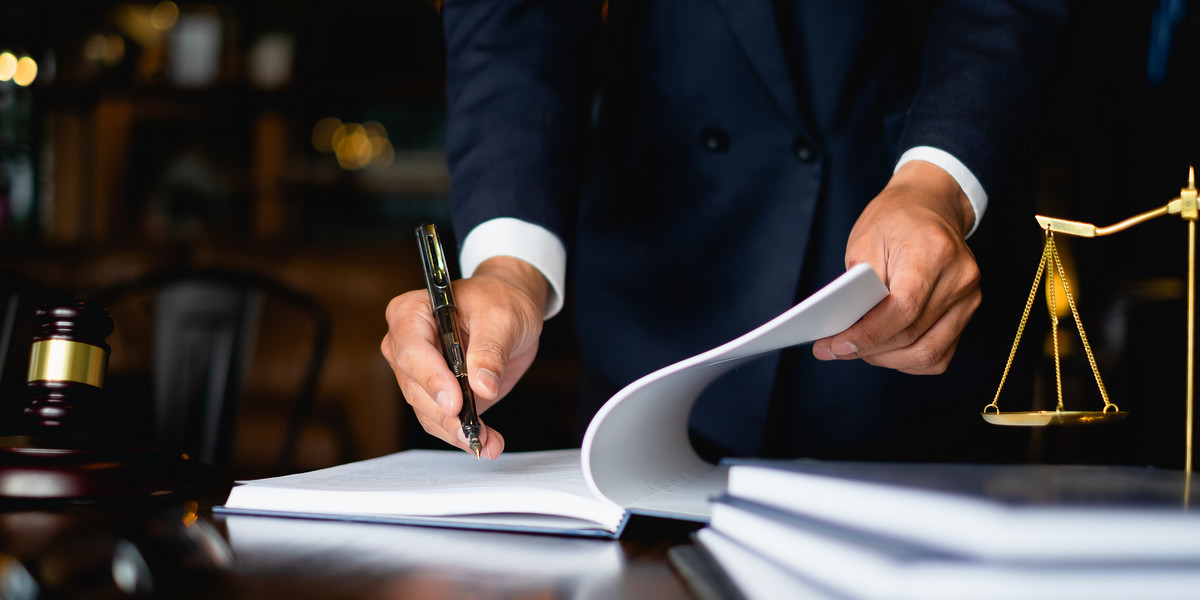 Za dokonane czynności notarialnej notariuszowi przysługuje wynagrodzenie, które określa się mianem taksy notarialnej. 