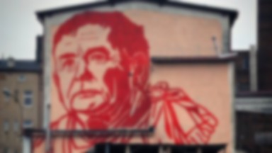 Prezes PiS niczym Cezar. Kolejny polityczny mural w Gdańsku